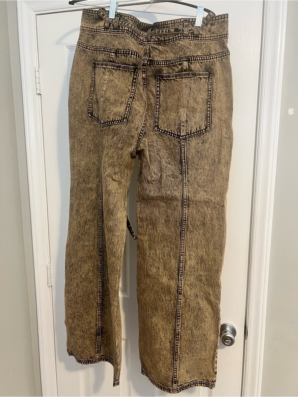 Ulla Johnson women’s Bootcut and barrel style Jeans in Washed Brown